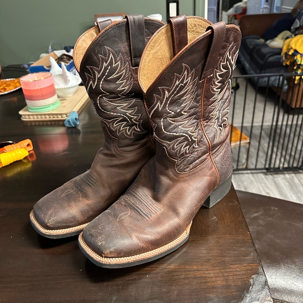 Cody James size 13EE boots